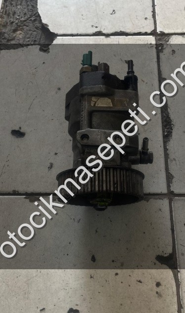 CLİO 2 DİZEL MAZOT POMPASI ORJİNAL ÇIKMA