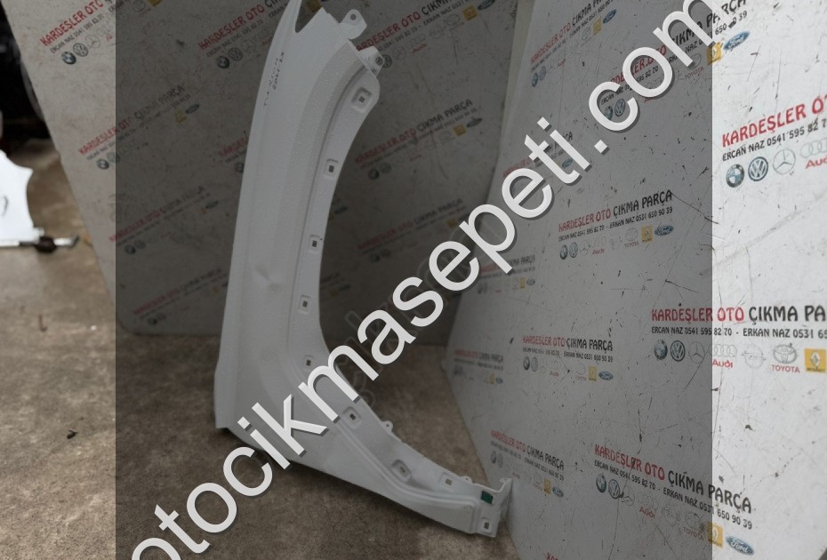 Hyundai Tucson sağ ön çamurluk (az hasarlı)2022 2026