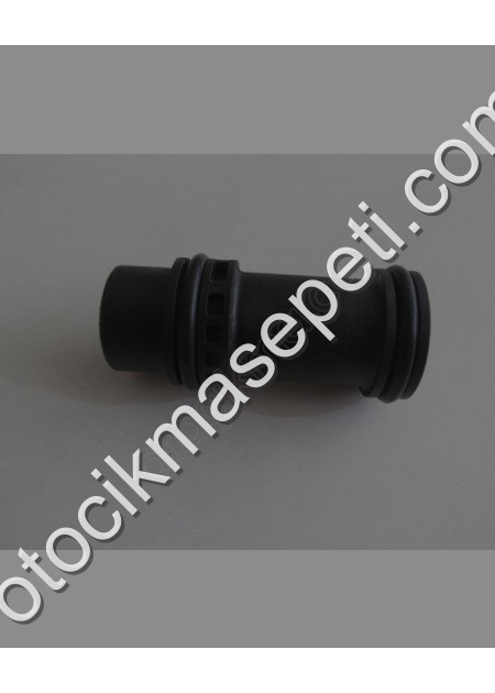 Bmw 1 Serı E87 0411 Yağ Radyatör Hortumu Eşanşör Borusu Uzun Oem