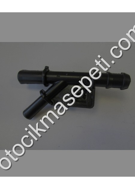 Toyota Corolla E150 Su Hortum Ayırıcısı Y Borusu 20072013