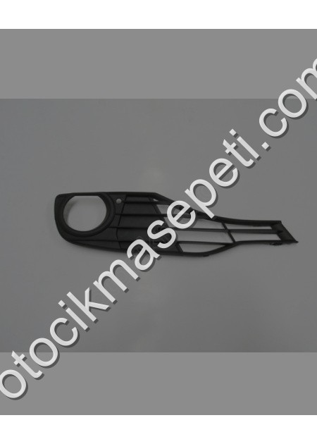 Bmw 3 F30 Sis Lamba Kapaği Sağ Taraf Sis Delikli Serisi 2012 2014
