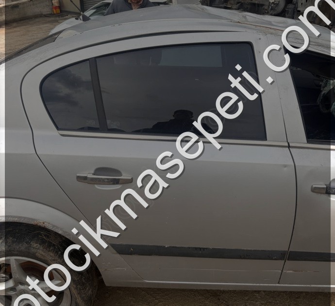 Astra H 1.3 sedan parça parça satılık