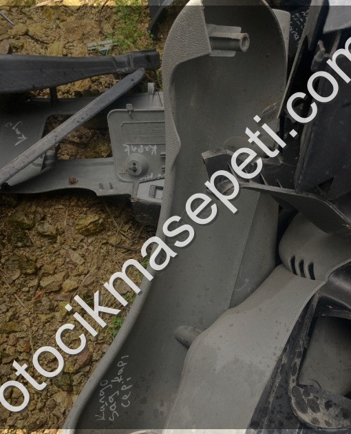Renault kango sağ kapı cebi