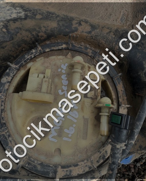 Megane Scenic 1 1.6 16 Valf  Benzin Pompası