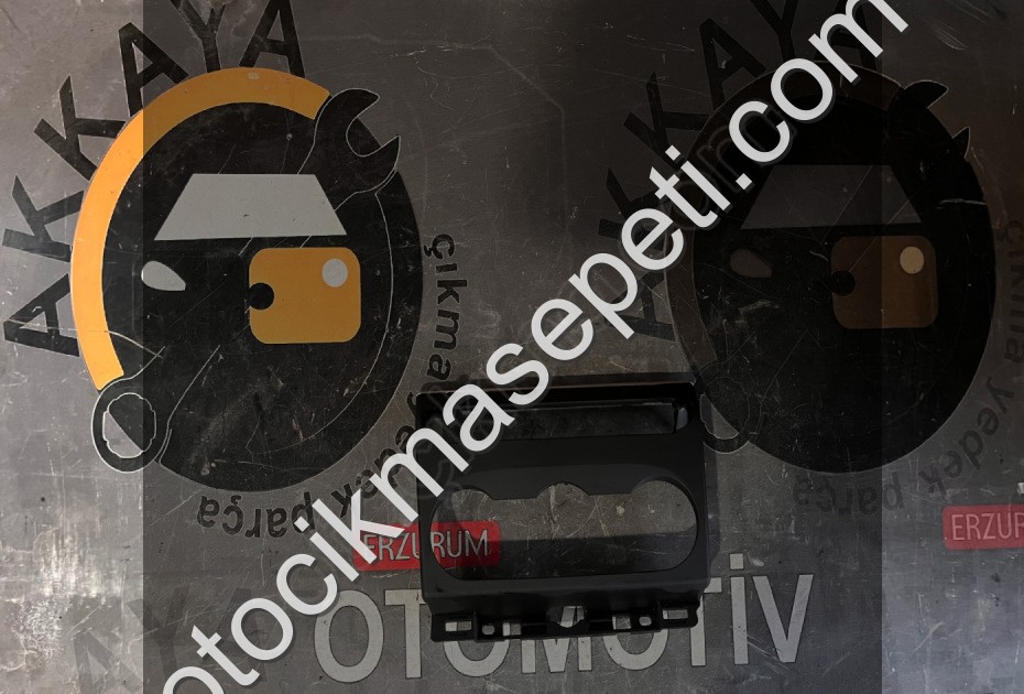 682609677R Clio 5 Klima Panel Çerçevesi Orjinal Çıkma