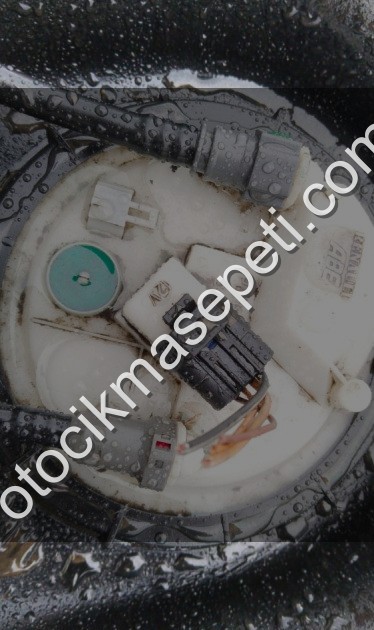 RENAULT MEGANE 2 1.5 YAKIT ŞAMANDIRASI ÇEVİK OTO ÇIKMA