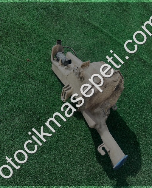 KİA CERATO CAM SU DEPOSU