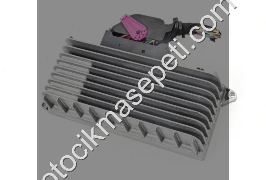 Audi A6 C6 Fabrikasyon Amfi 4F0910223H 4F0035223K Orijinal Çıkma