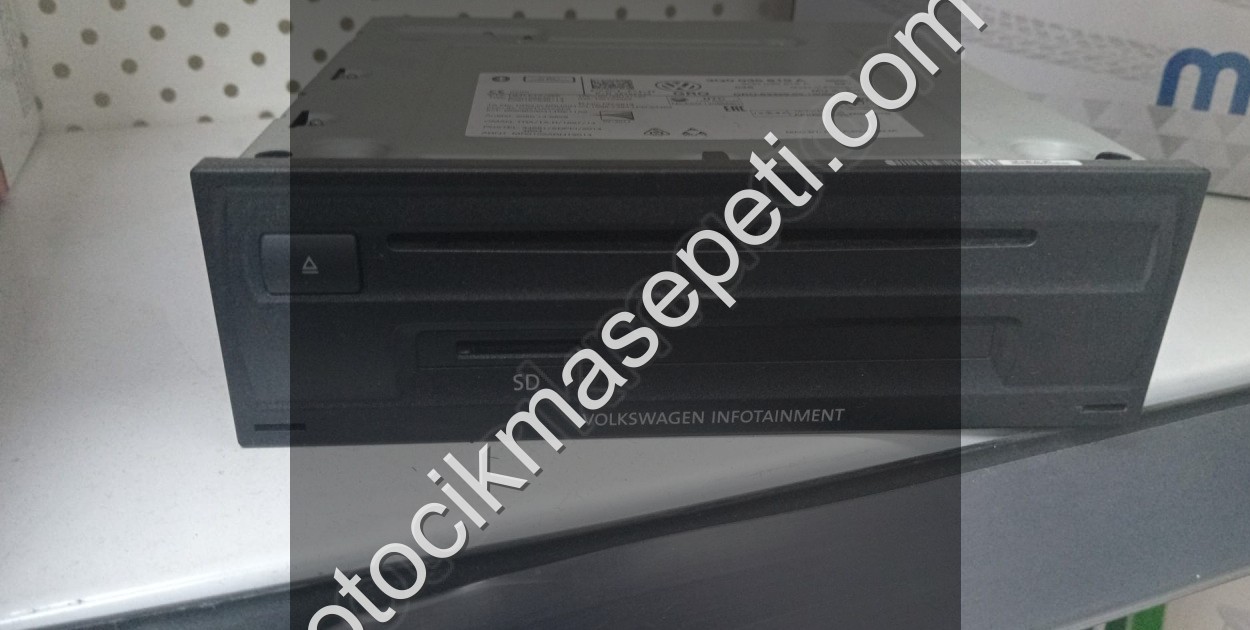 PASSAT B8 CD CHANGER