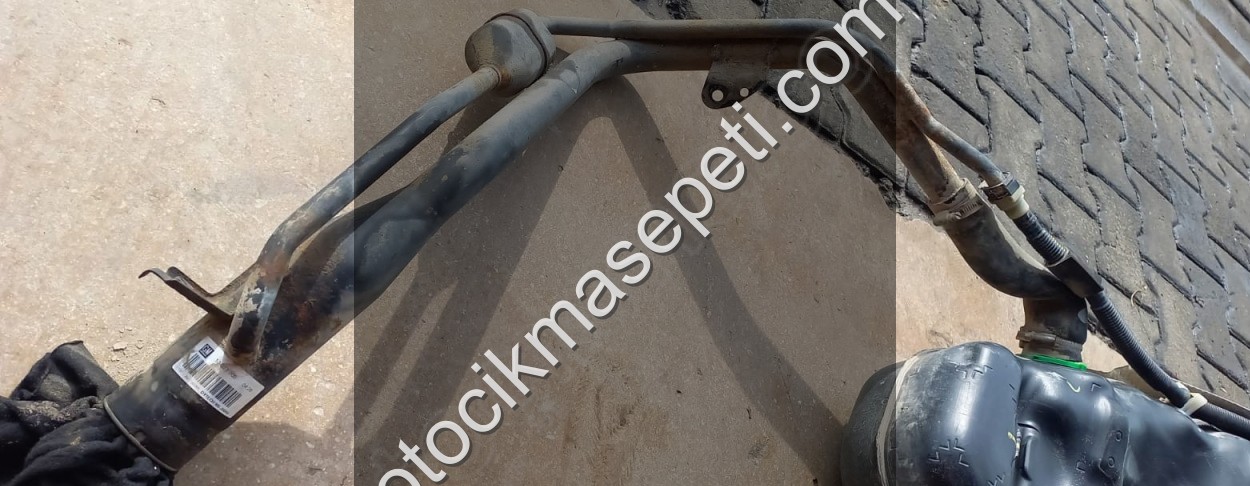 Cruze yakıt dolum boğazı OEM 13321705 çıkma orj