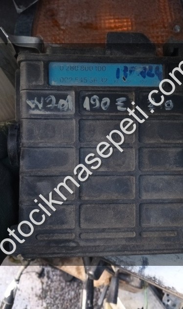 Mercedes 190 e motor beyni