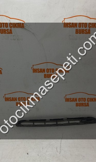 Renault clio 3 ön tampon ızgarası