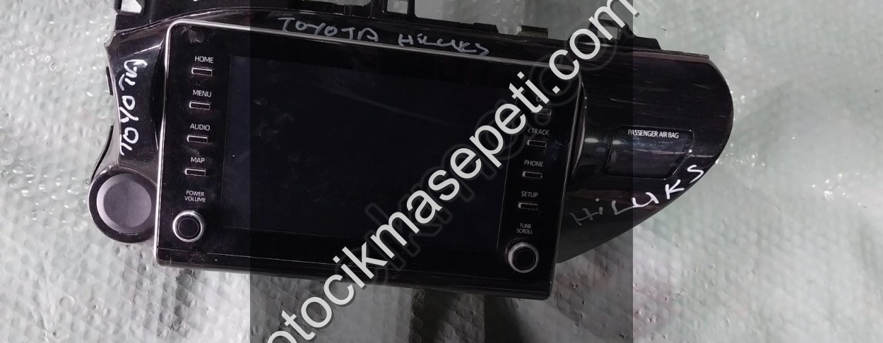 TOYOTA HİLUX 2023 ÇIKMA ORİJİNAL MULTİMEDYA