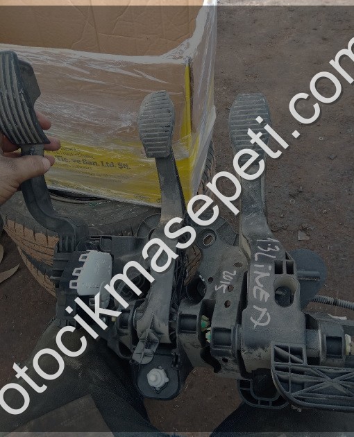 Fiat Linea 2015 model gaz fren debriyaj pedali