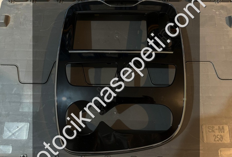 CLİO 4 TEYP ÇERÇEVESİ ORJİNAL 682606428R