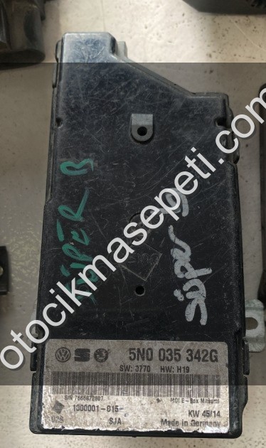 SKODA SUPERB MULTİMEDYA BEYNİ 5N0035342G OTO FEDAİ