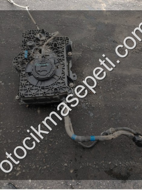 RENAULT TRAFİC ADBLUE DEPOSU 2023 OTO FEDAİ