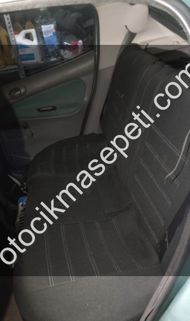 Peugeot 206 sağ sol koltuk orijinal bütün parçaları mevcut