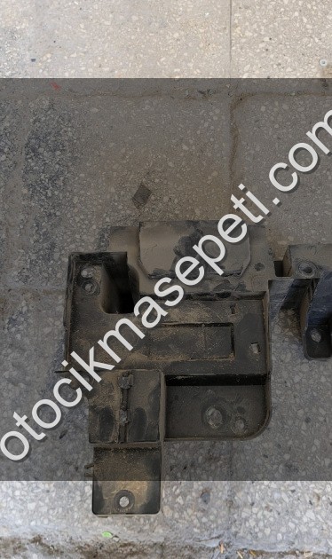 Renault Kangoo 3 Bagaj Hoparlör Yuvası 8200890409/8200890411