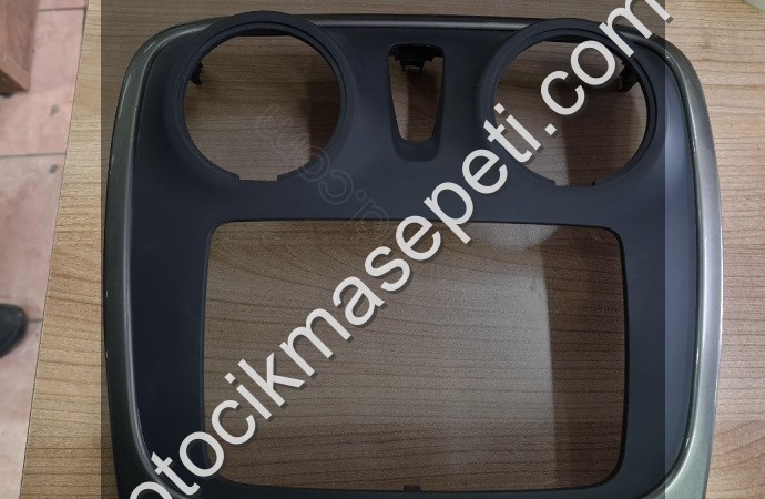 Yeni dacia sendero göğüs çerçeve 682608729R 682606986R 682601926R