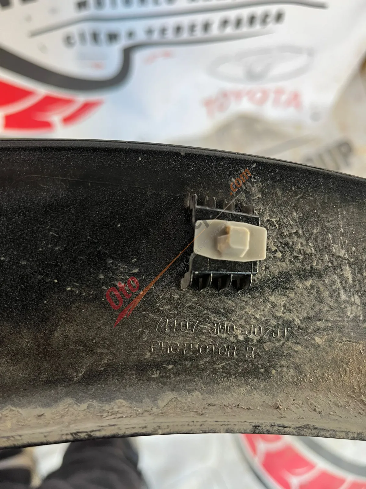 HONDA HR-V SAĞ ÖN DODİK ÇIKMA ORJINAL 2021-2026