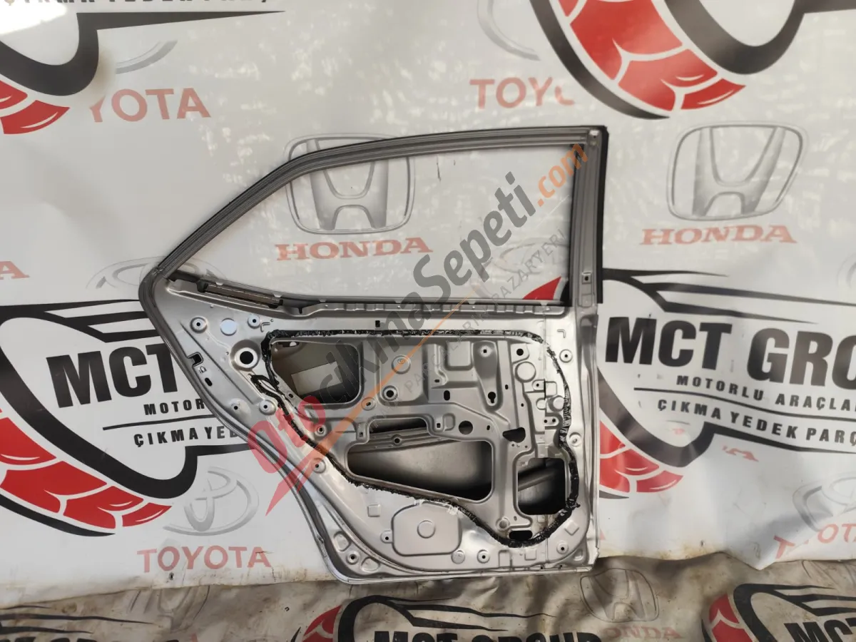 TOYOTA COROLLA SOL ARKA KAPI ÇIKMA ORJINAL 2013/2018