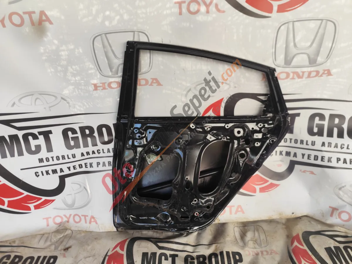 HONDA CİVİC ORJINAL ÇIKMA SAĞ ARKA KAPI 2016-2021